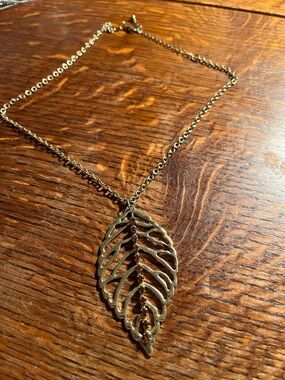 Gold Leaf Pendant Necklace - Women Jewelry